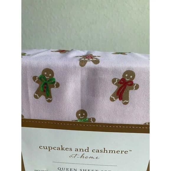 Cupcakes and Cashmere Gingerbread Cookies Christmas QUEEN SIZE Sheet Set Pink - Picture 5 of 12